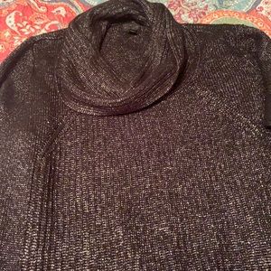 Worthington 2x sweater